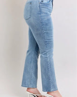 32d384cc-ab7e-4797-a640-eae1f4ff4a3a-Max