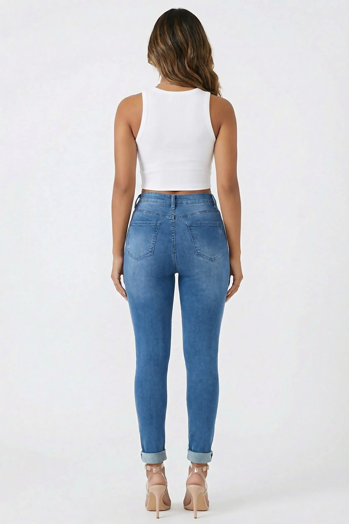 111 Distressed Skinny Jeans