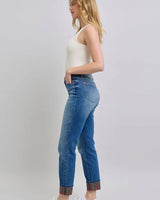 7821d750-41f8-4944-8031-7b801ec5919c-Max