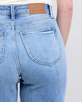 9b51e010-01cb-4f72-ba1d-d58f77338ec2-Max