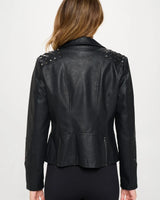 c56a0dda-c937-421e-a8d8-d863f9fc418d-Max