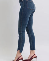 d1883a233acd4863b39367abd047a900-Max-Origin