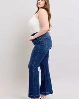 e298d5f0-4db4-4de7-9387-7363db899521-Max