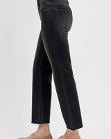 f0d9185f-c971-4372-851a-177ad3825d04-Max