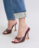 fb7acbae-dc6d-4c7d-bc48-3e2b01dbeae9-Max