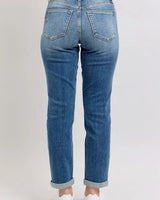 ff2df572-3d5e-4837-8588-6138ab9e1a1a-Max